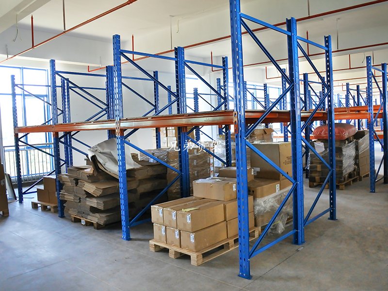 廣州增城日用品倉庫倉儲(chǔ)貨架案例