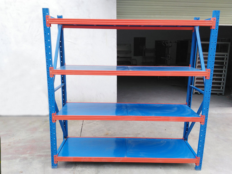 萬能角鋼貨架和輕型貨架那個好一點(diǎn)